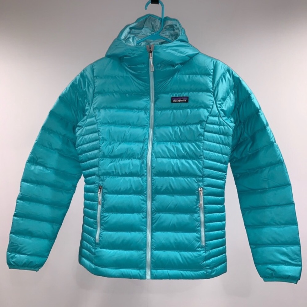 Patagonia womens down Sweater Hoody - Picture 3 of 4